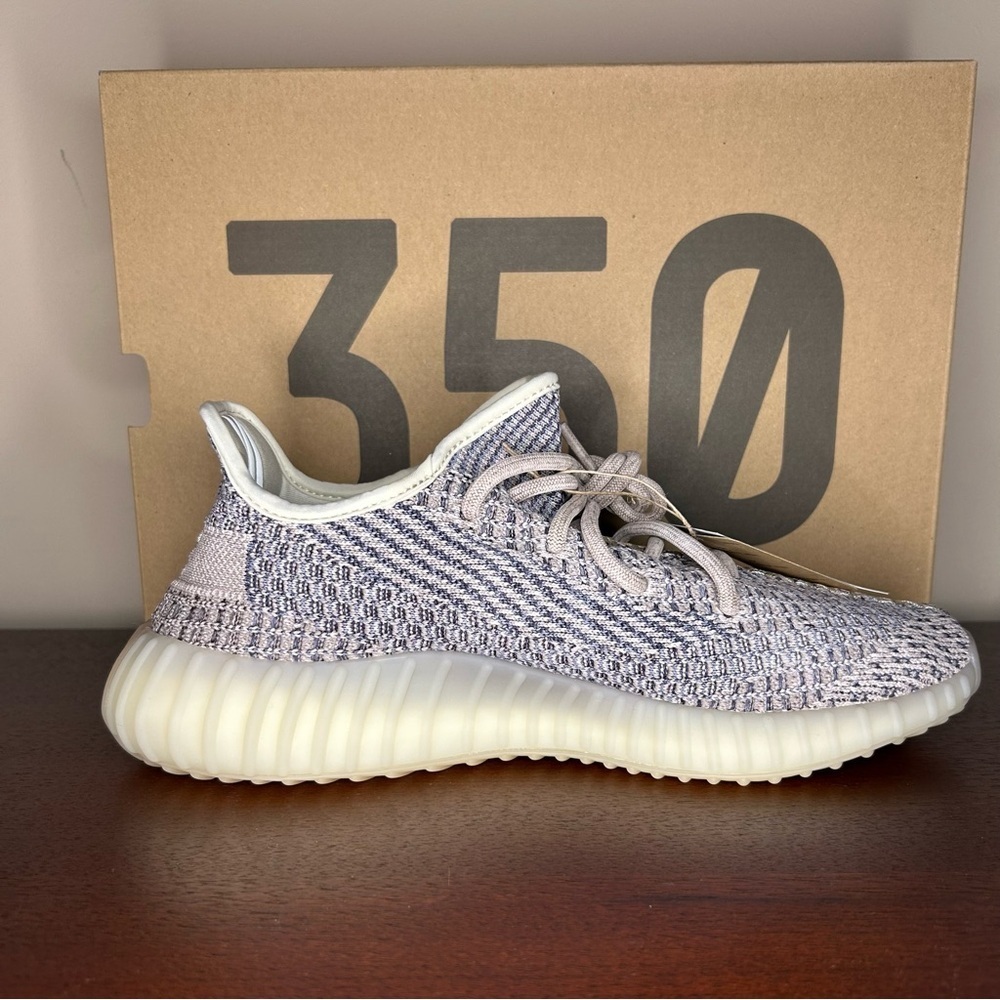Adidas Yeezy Boost 350 V2 Ash Pearl (Unisex Size 9 Men's) - Picture 3 of 16